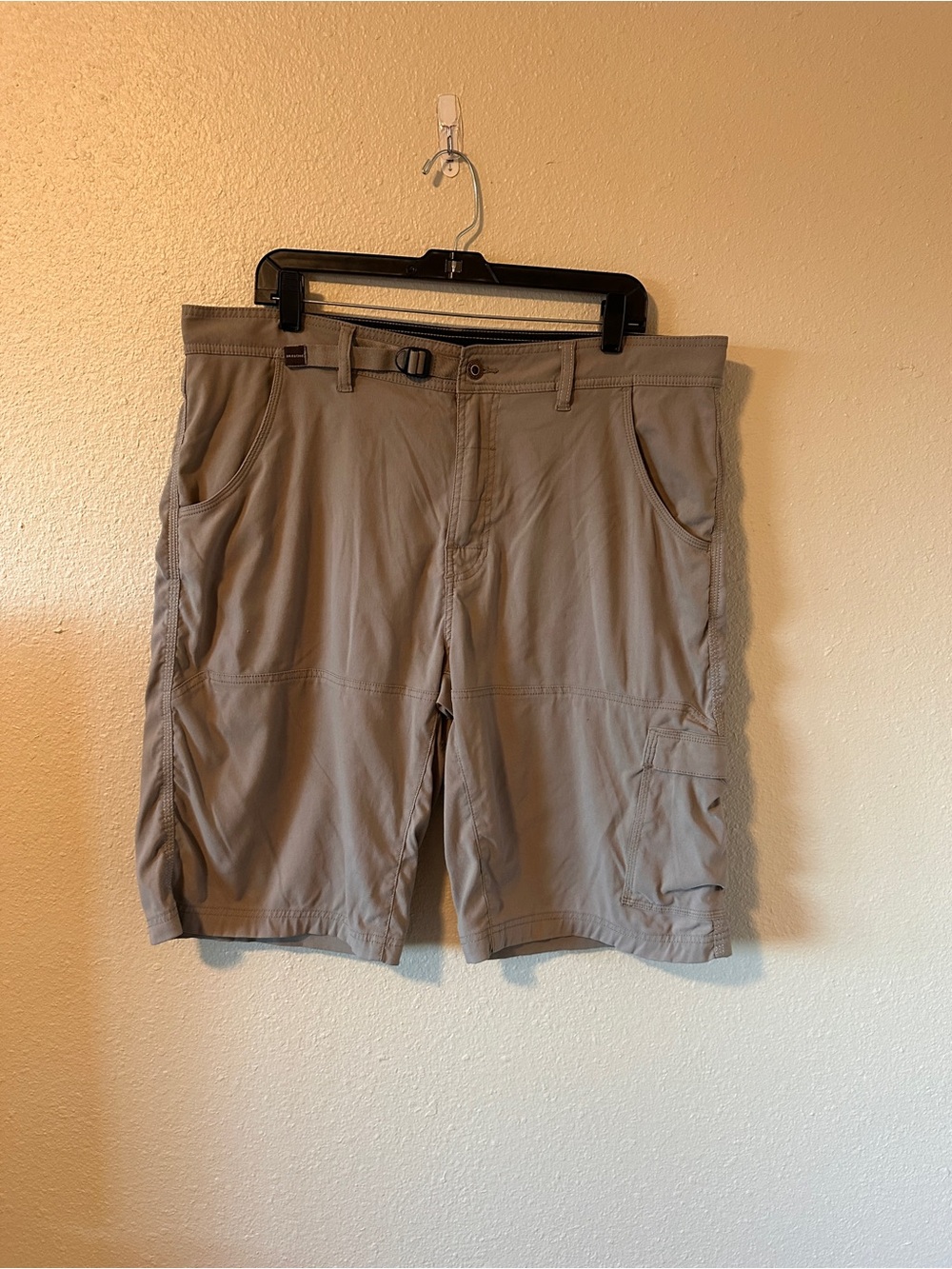 Prana Breathe Khaki Cargo Belted Zion Shorts Size 38